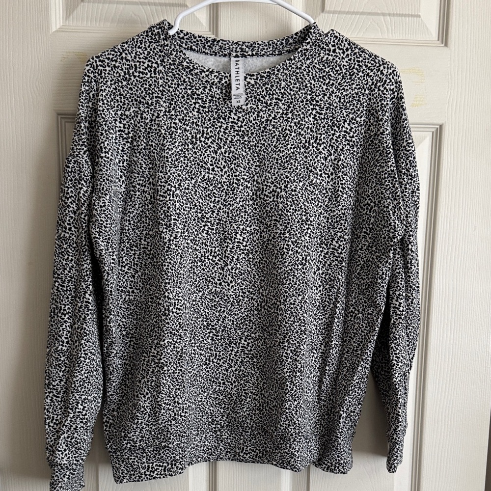 Athleta XS Monochrome Knit Sweatshirt Top